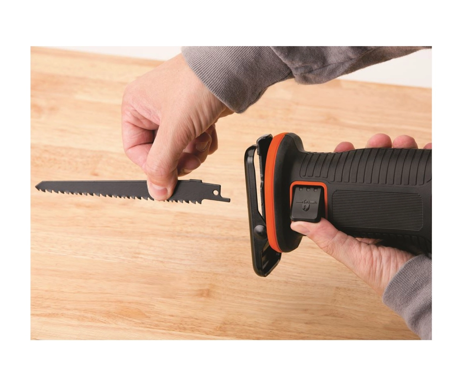 Black & Decker Bdcr18-Qw 18Volt / 1,5 Ah Li-Ion Tilki Kuyruğu Testere - Görsel 4