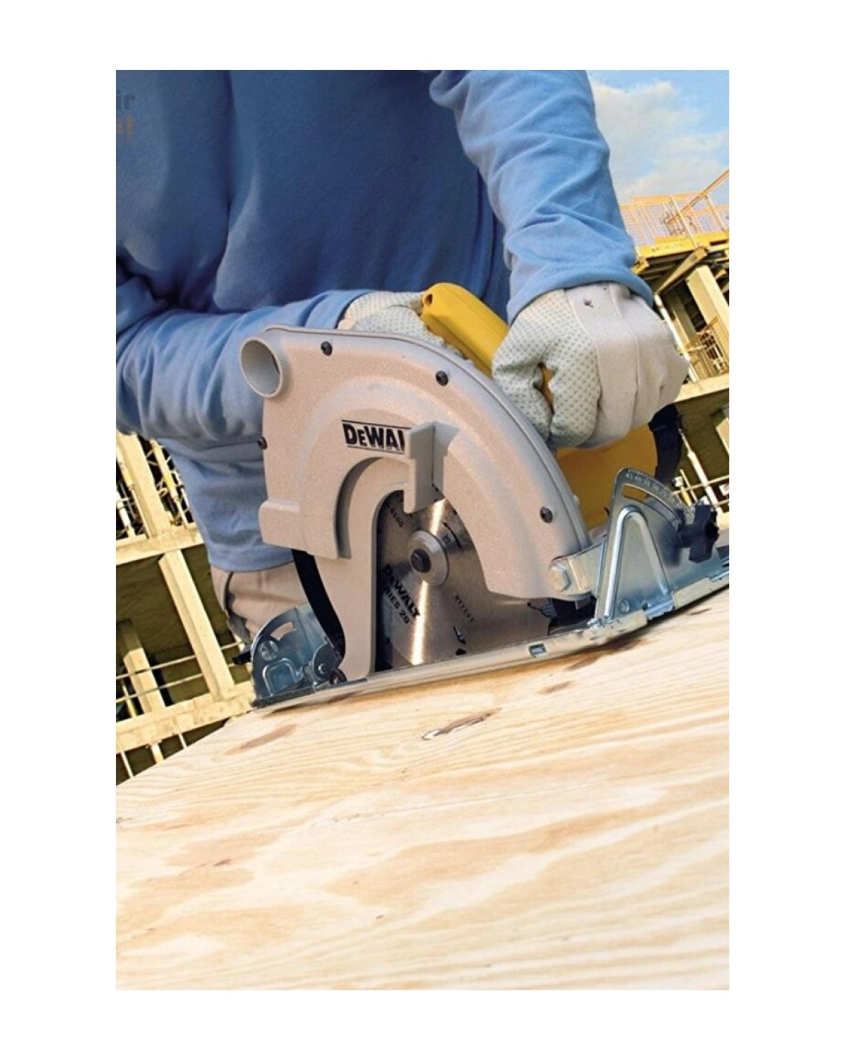 Dewalt D23700 Ağır Hizmet Tipi Daire Testere 1750W Sunta Kesme 235*30 - Görsel 2