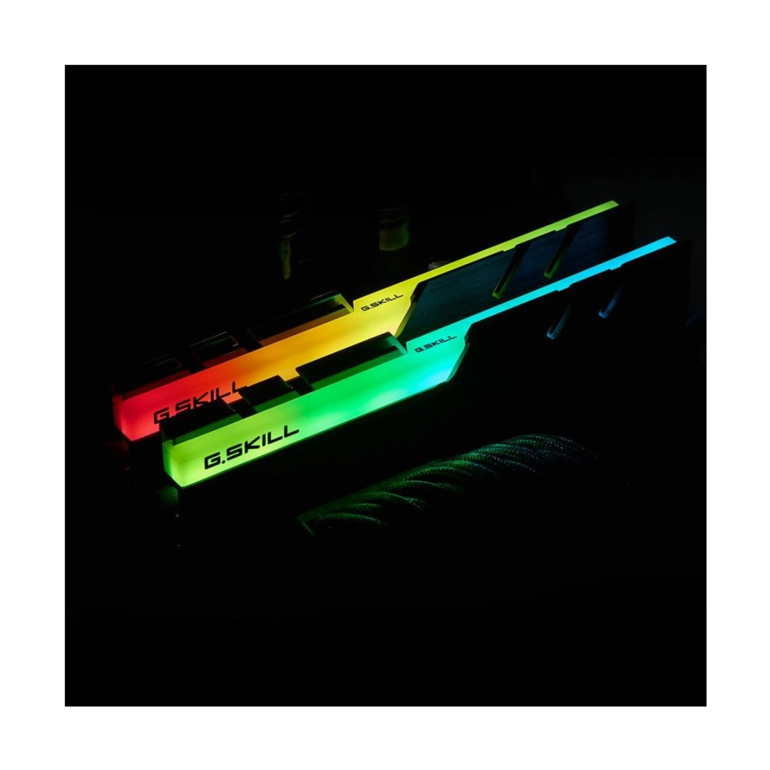 Gskill Trident Z 16Gb (2X8Gb) 3600Mhz Ddr4 Ram F4-3600C18D-16Gtzr - Görsel 3