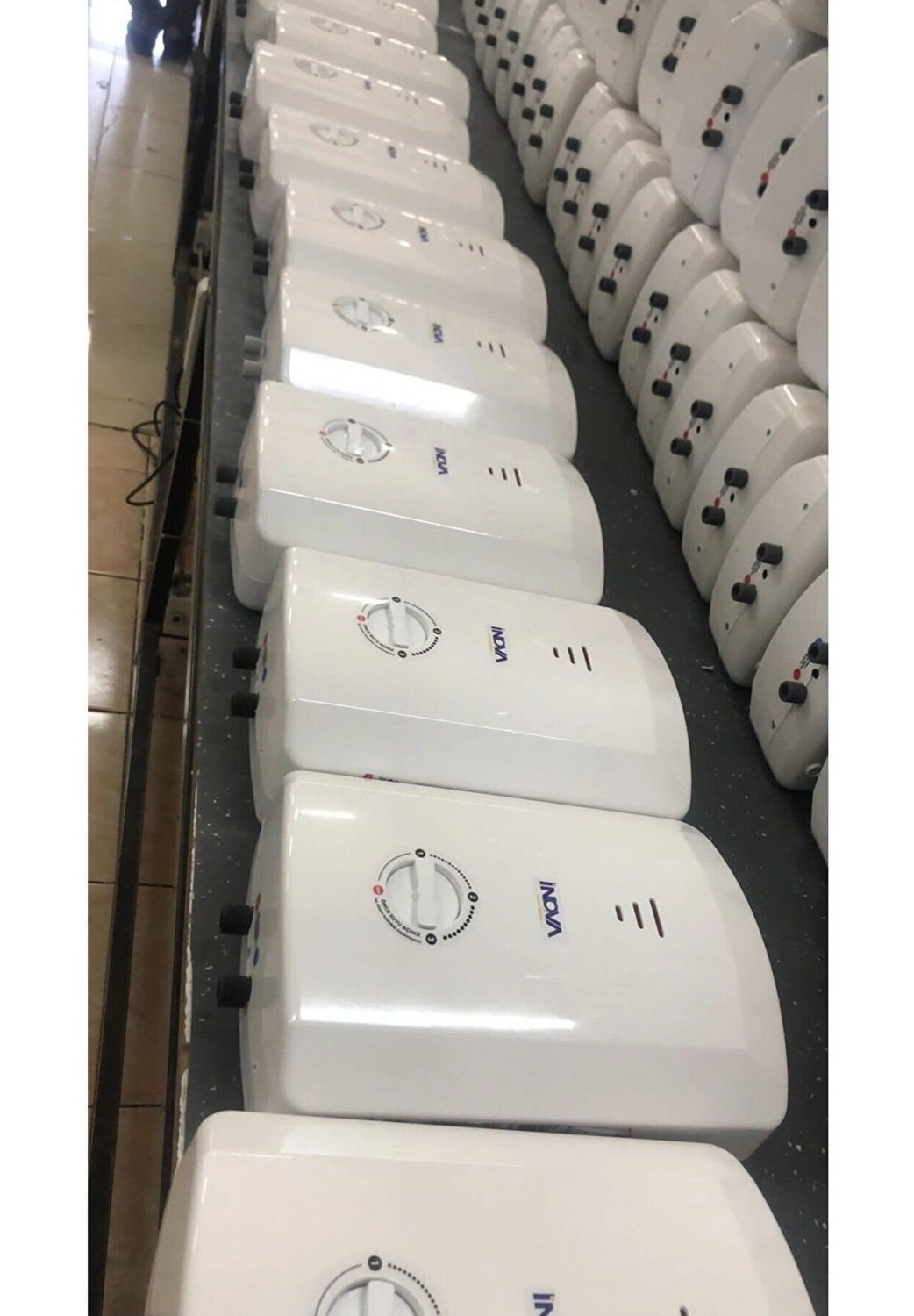 İnova Elektrikli Banyo Şofbeni – 7,5 Kw Güç, 4 Lt/Dk Isıtma Kapasitesi, Kompakt Ve Sessiz Tasarım, Enerji Tasarruflu - Görsel 2
