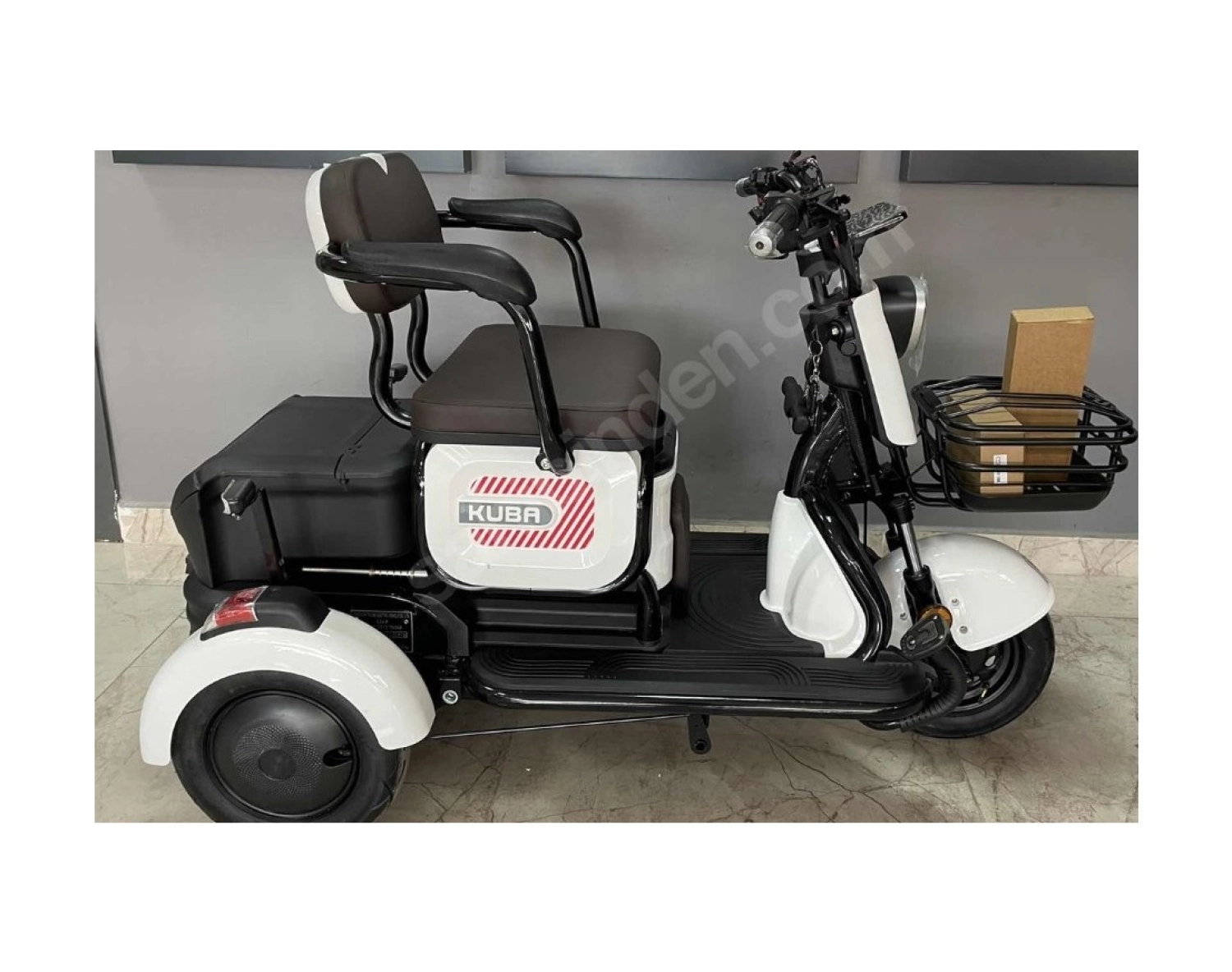 Kuba Grape 15 Elektrikli Üç Tekerlekli Scooter Beyaz - Görsel 3
