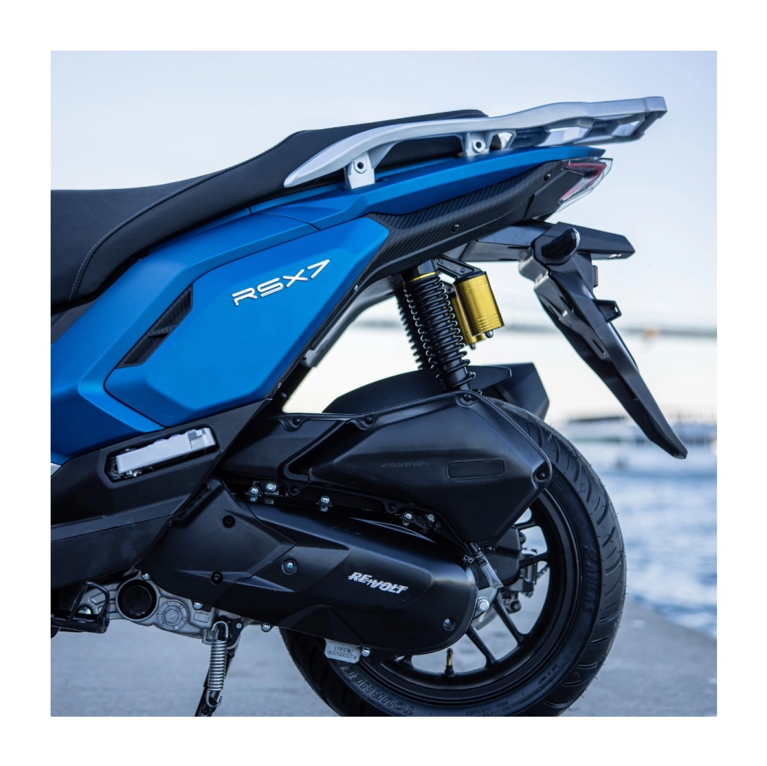 Revolt Rsx7 Benzinli Motosiklet Lacivert Su Soğutmalı - Görsel 4