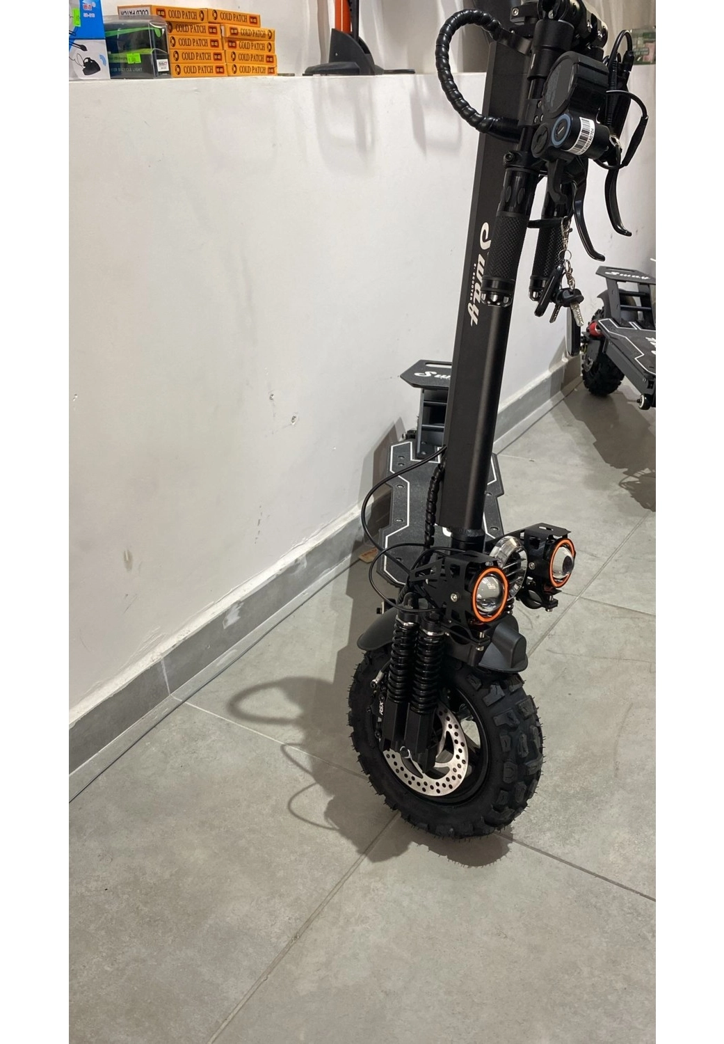 Sway Puma Çift Amortisörlü 1000W 10 Inç Elektrikli Scooter - Görsel 4