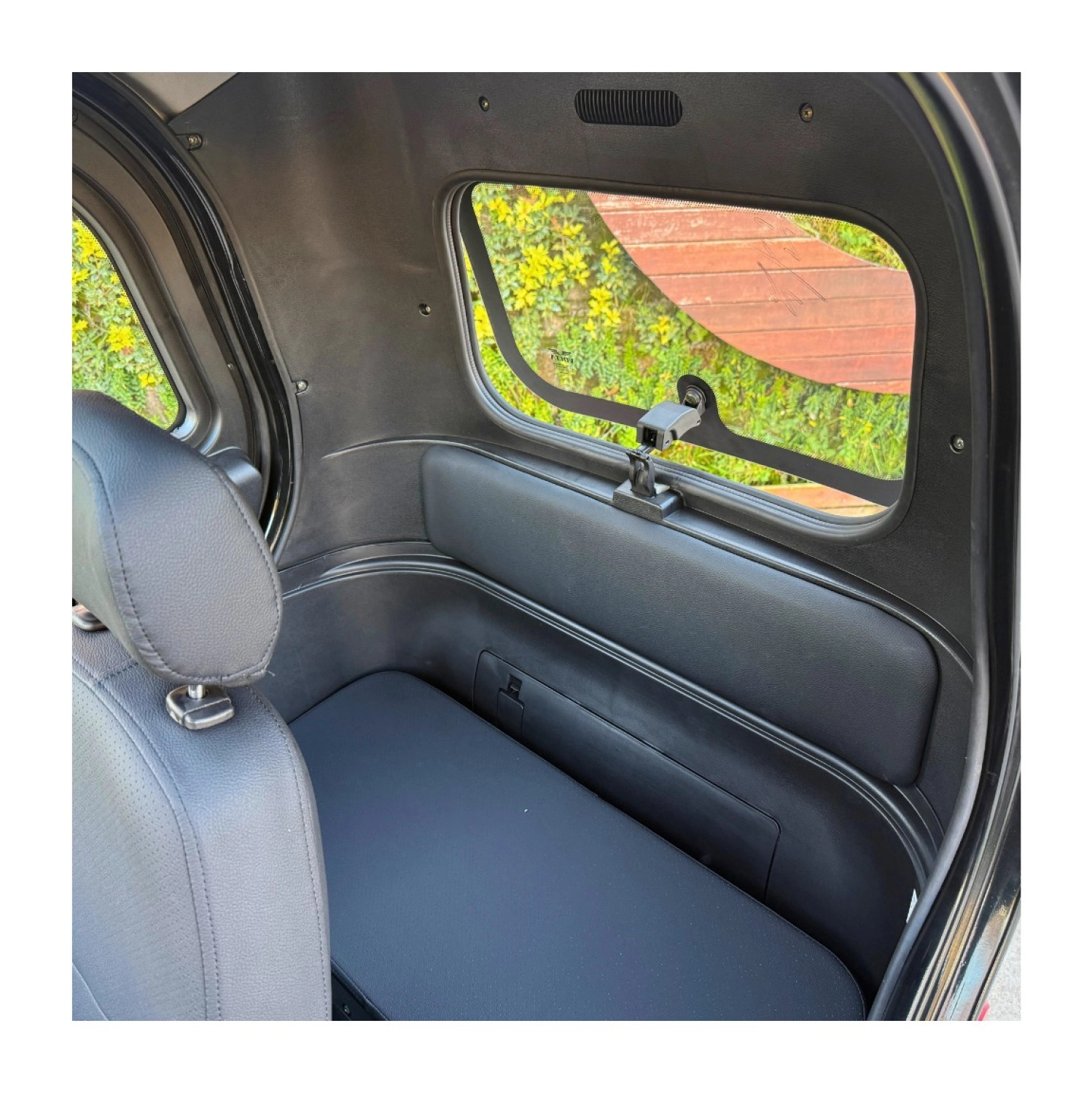 Volta Ev1 Elektrikli Araba - Görsel 10